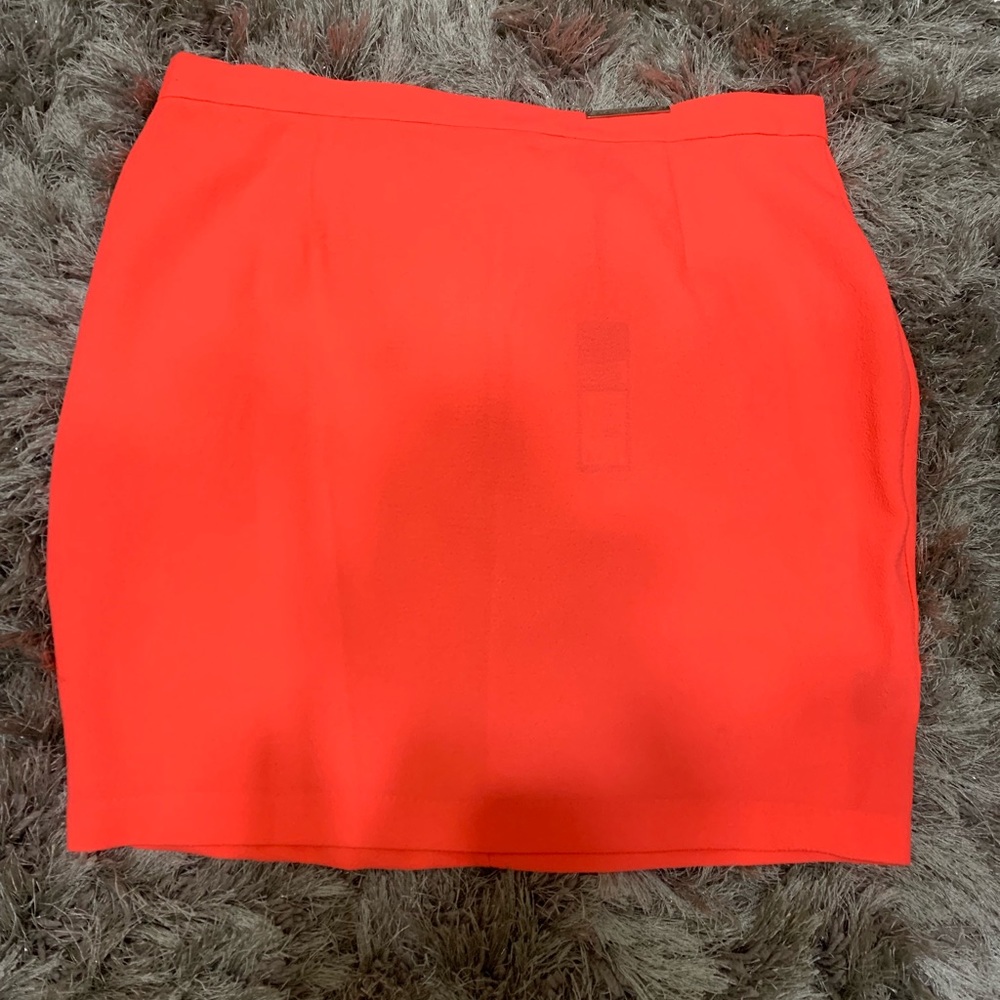 New vibrant skirt